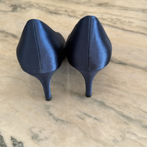 Nina satin peep toe pumps with crystal embellishment. - Picture 5 of 7